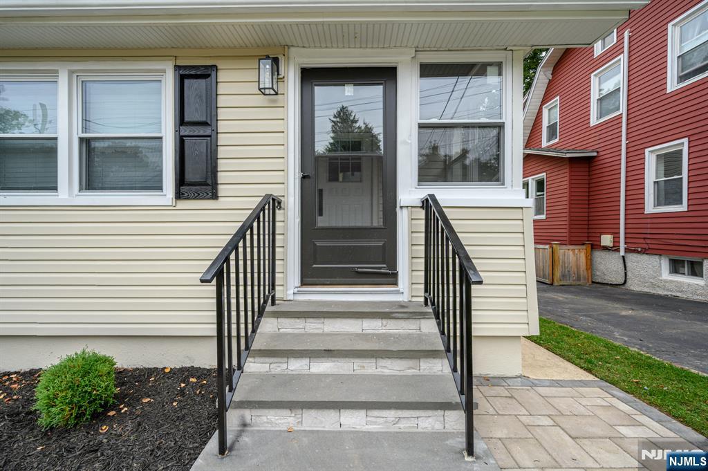 58 Yantecaw Avenue - Photo 2