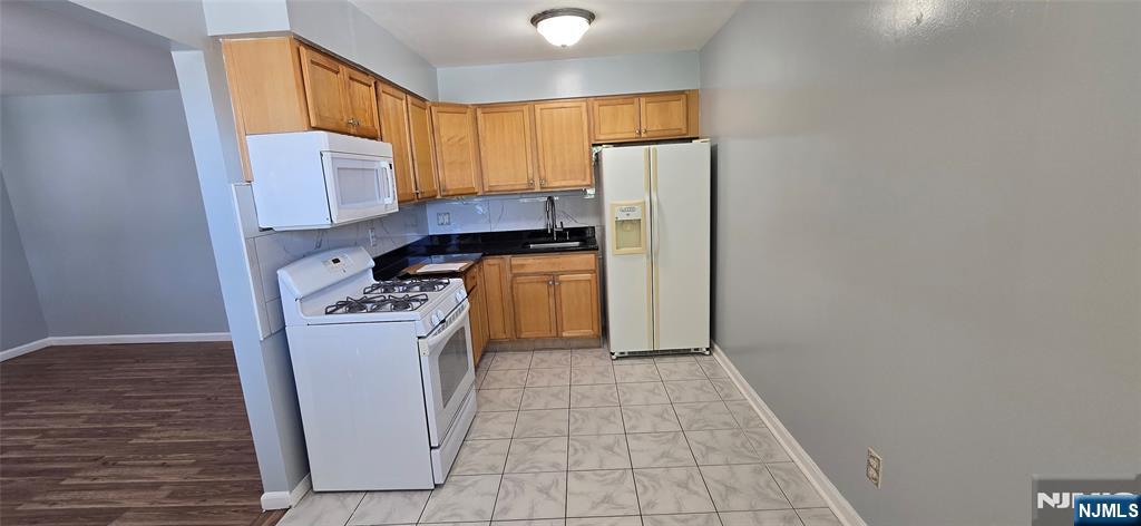 7017 Columbia Avenue #6