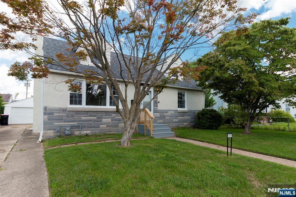 1009 Melrose Avenue - Photo 3
