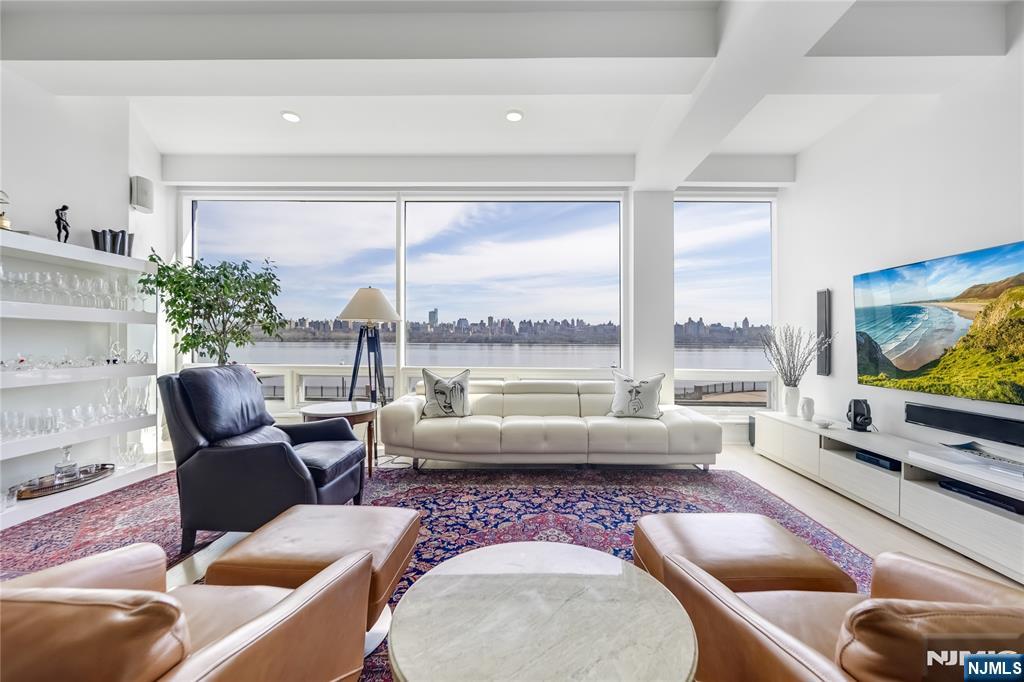 9 Somerset Lane 203-204 - Photo 2