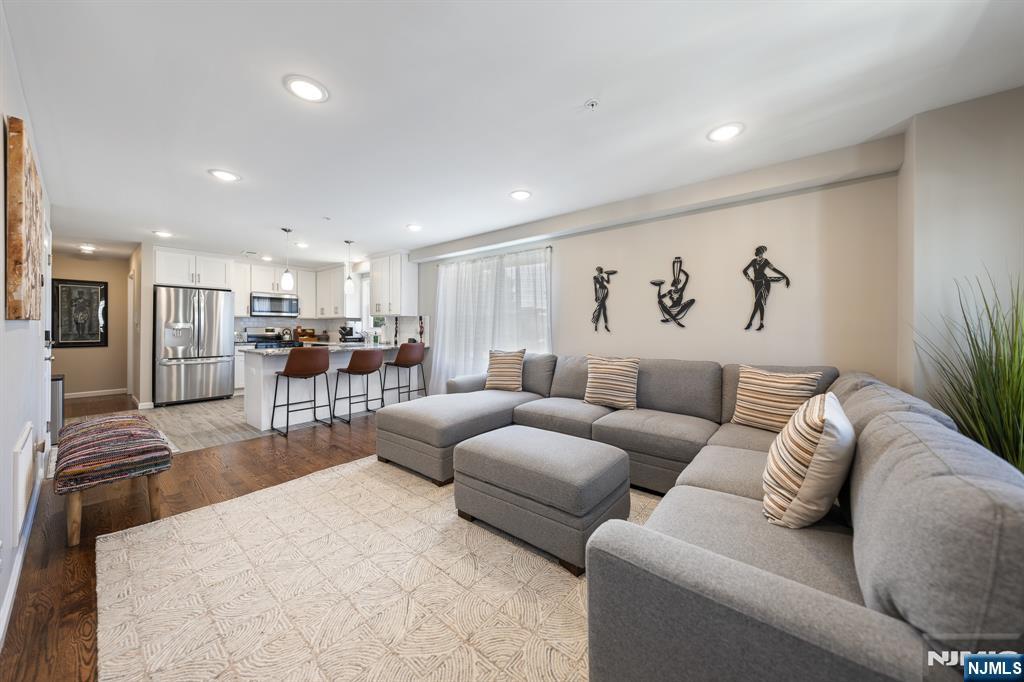 34 Garibaldi Avenue - Photo 4