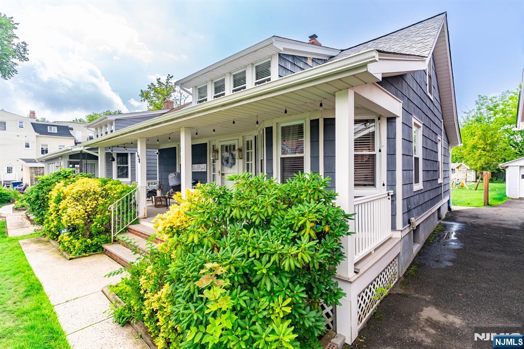 2nd image of 154 E Cliff St, Somerville, NJ 08876 | MLS# 26030334