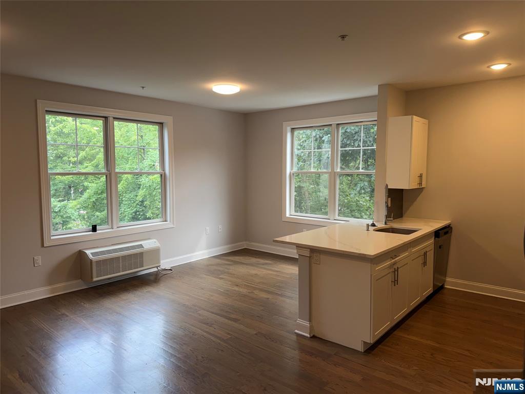 40 Park Avenue 208 - Photo 4