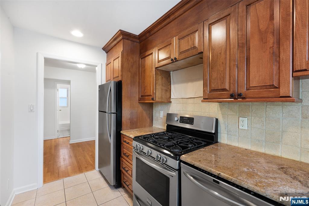 349 Bloomfield Avenue 33 - Photo 5
