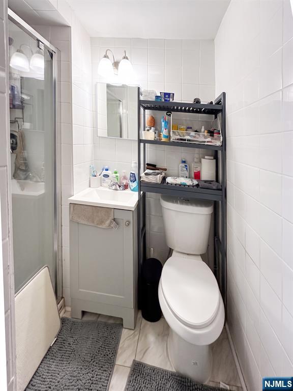 1310 Paterson Plank Road - Photo 5