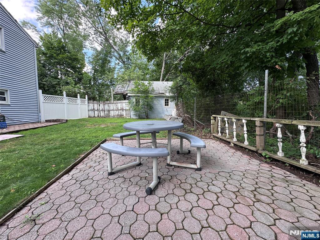 15 Warren Hagstrom Boulevard - Photo 3