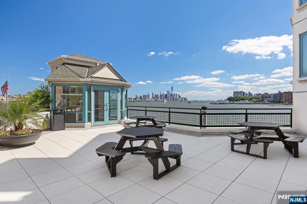 600 Harbor Boulevard #955