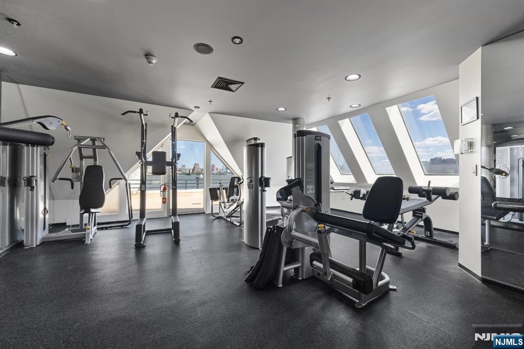 600 Harbor Boulevard #955