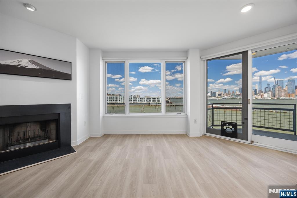 600 Harbor Boulevard #955