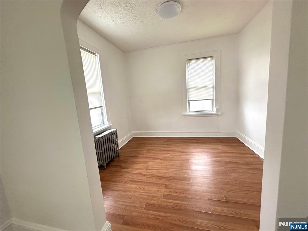 257 Roff Avenue - Photo 5