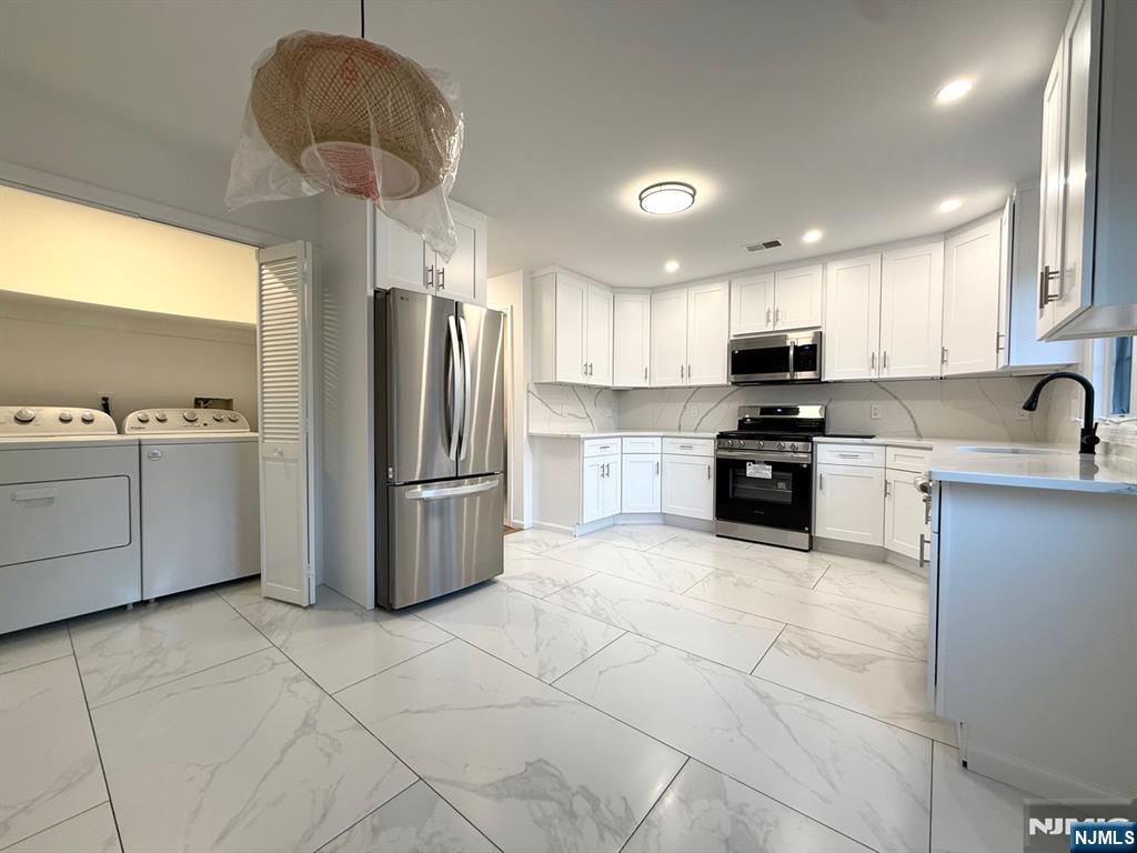 222 2nd B - Photo 5