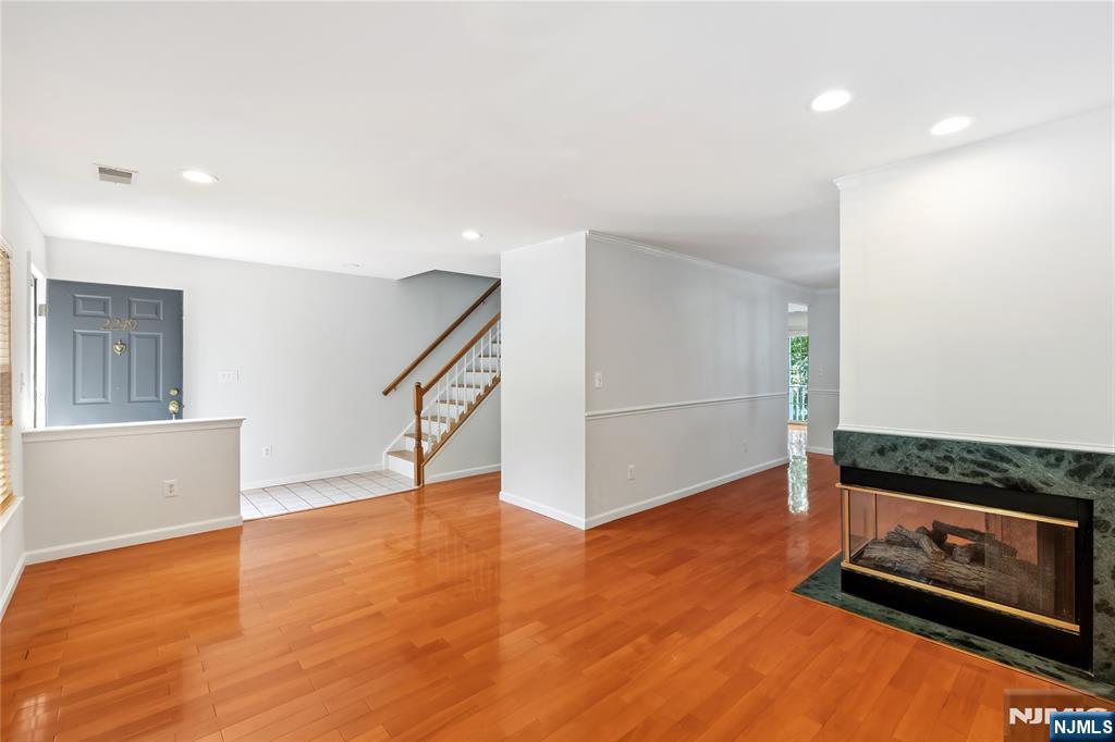 2249 Margaret Court - Photo 2