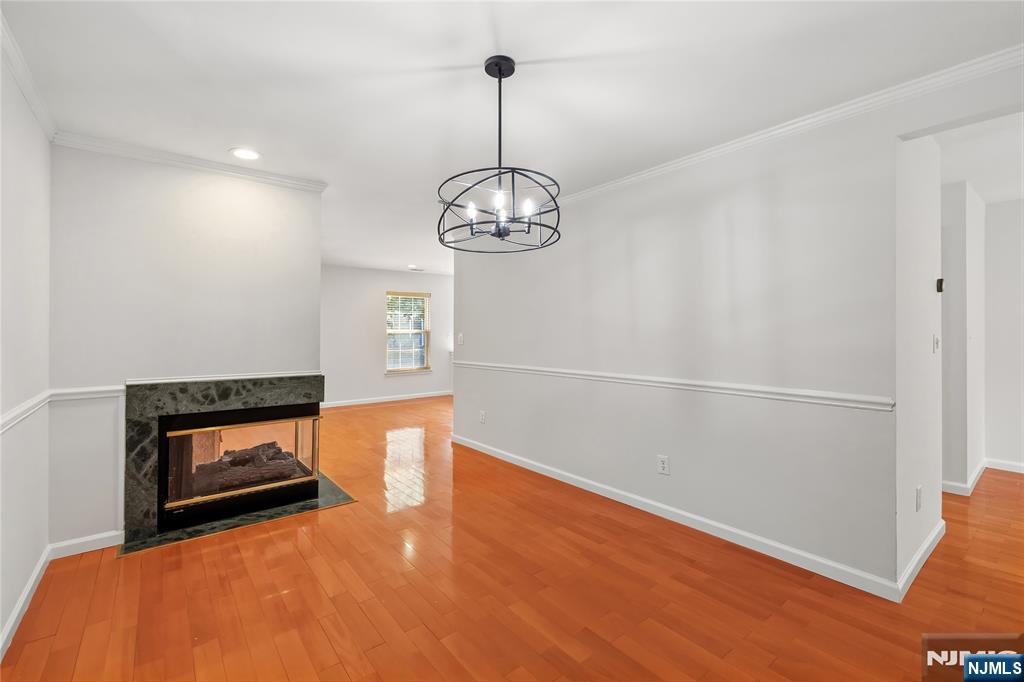 2249 Margaret Court - Photo 4