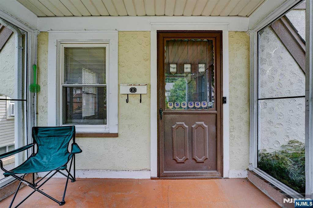 783 Broad Street - Photo 4