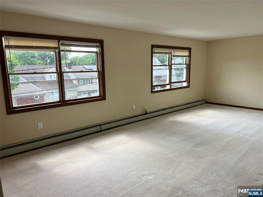 364 Chestnut Avenue 2 - Photo 3