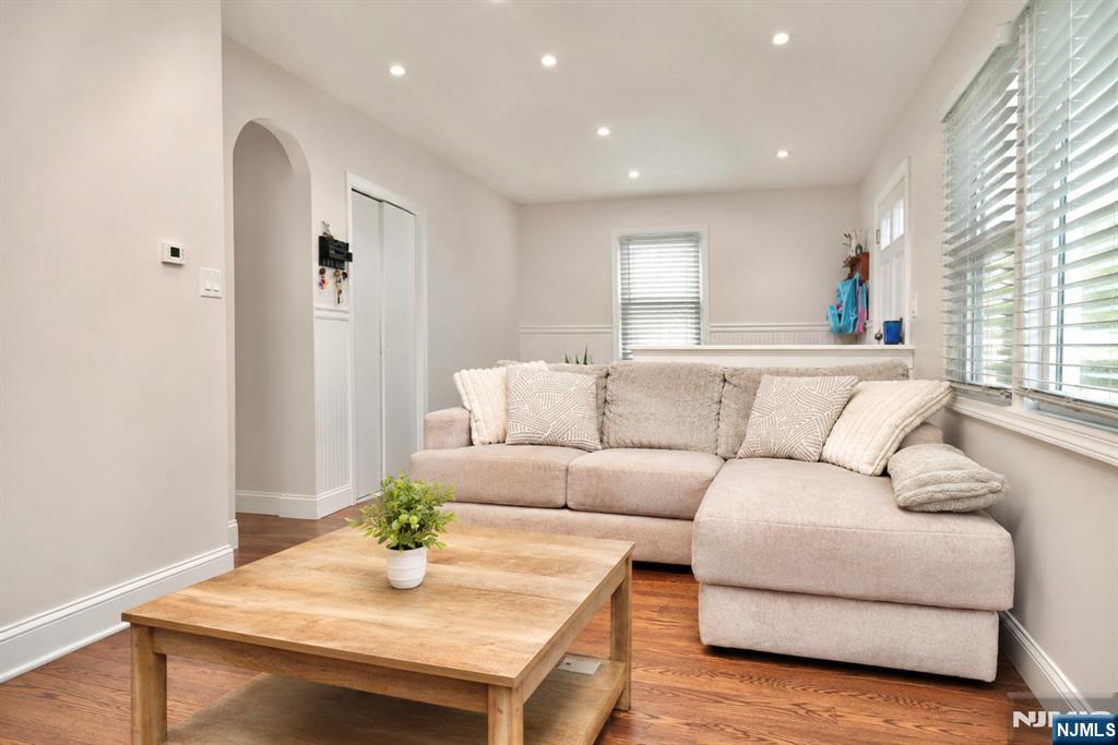 4th image of 105 Main St, Linden, NJ 07036 | MLS# 26030393