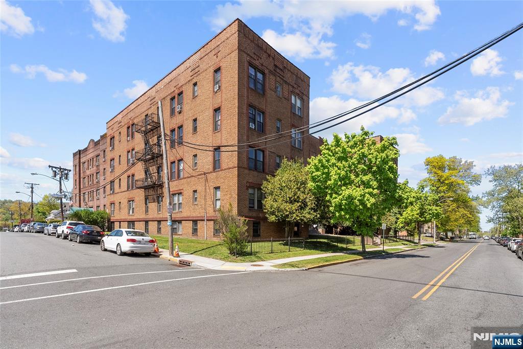 433 Lincoln Avenue C014A - Photo 4