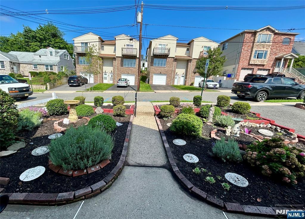 729 7th Street - Photo 4