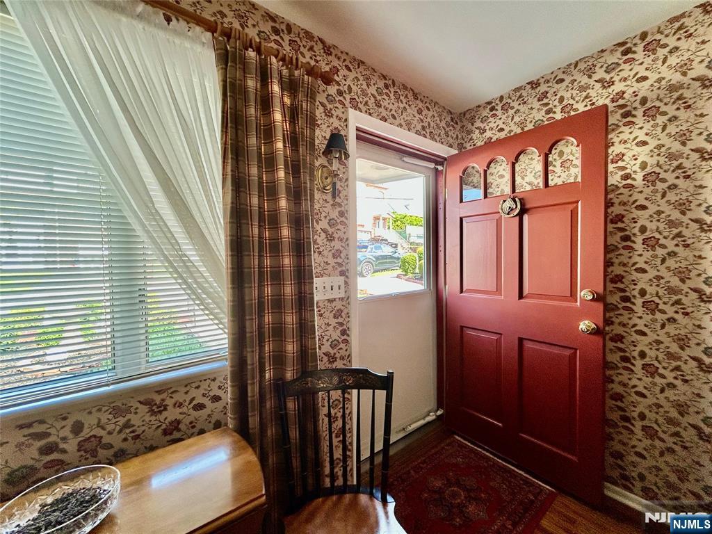 729 7th Street - Photo 5