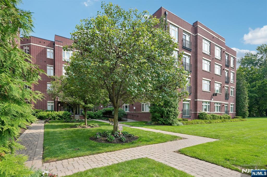 4430 Riverview Avenue 430 - Photo 3