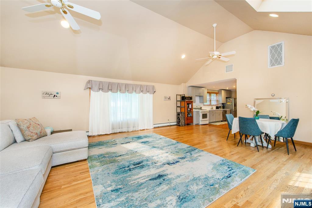 9 Morse Avenue - Photo 3