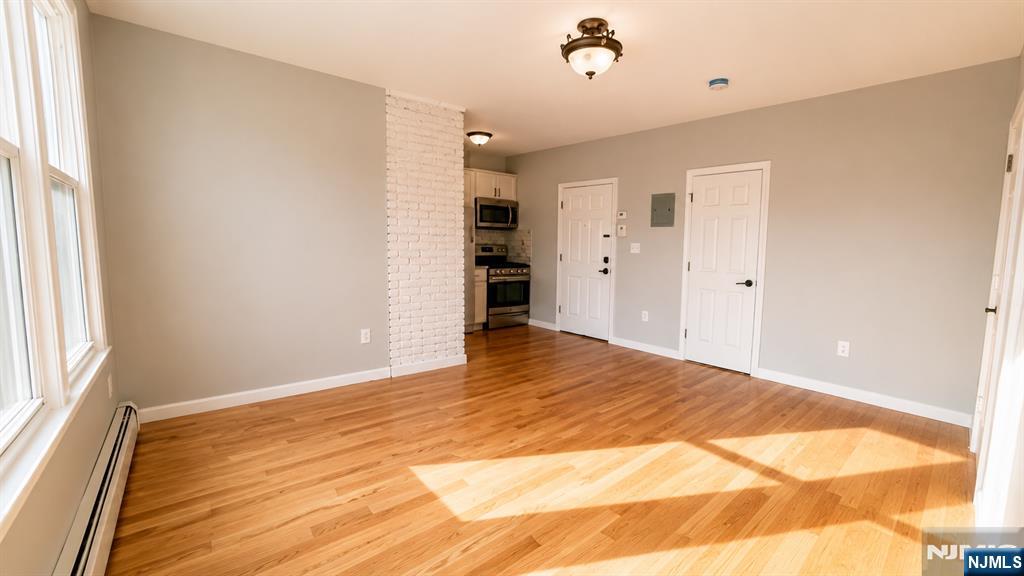 305 Cator Avenue 101 - Photo 5