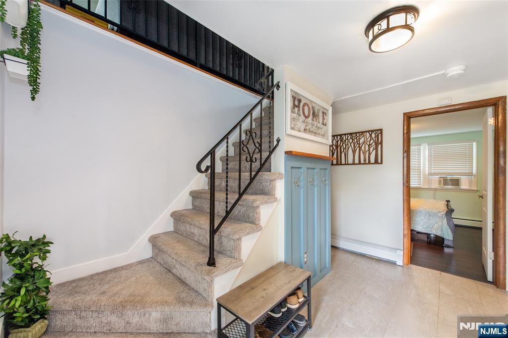 33 Van Buren Avenue - Photo 4