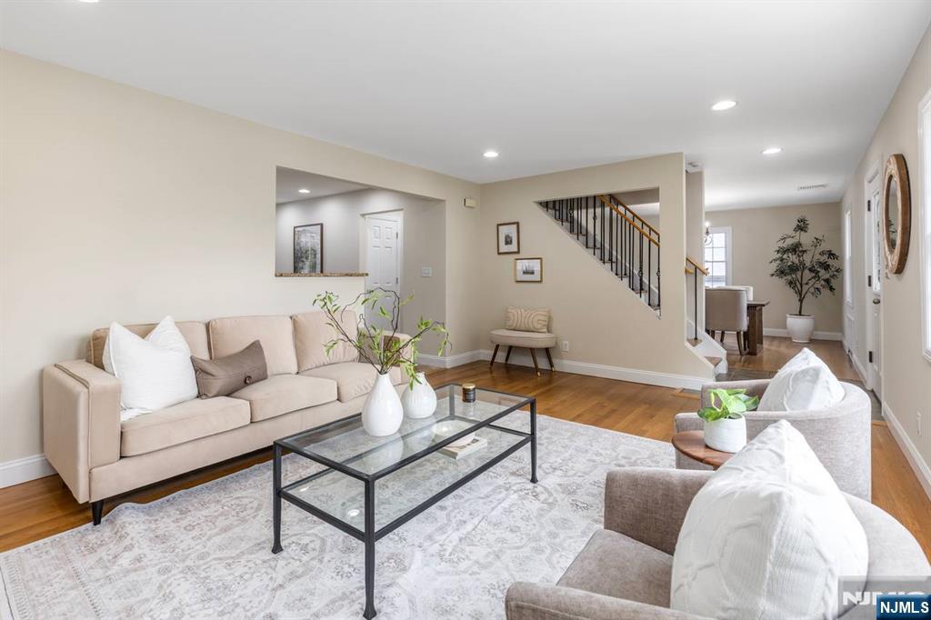 57 Hobart Ave, Rutherford, NJ 07070