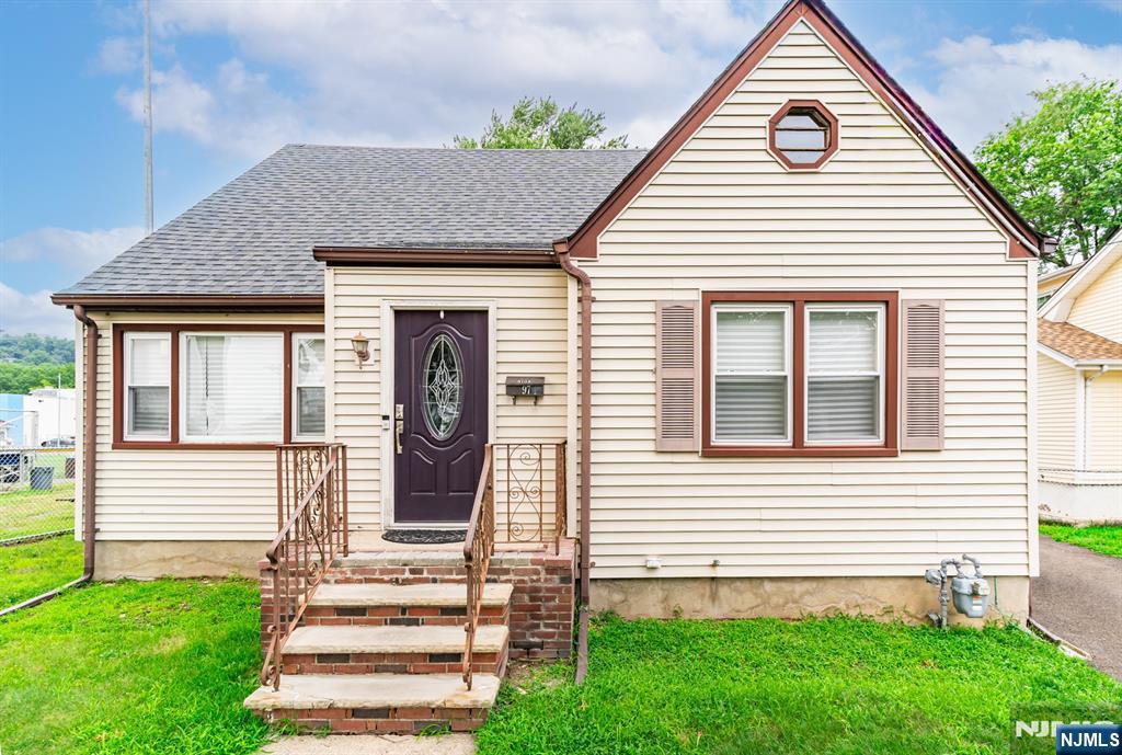 97 Elberon Avenue - Photo 2