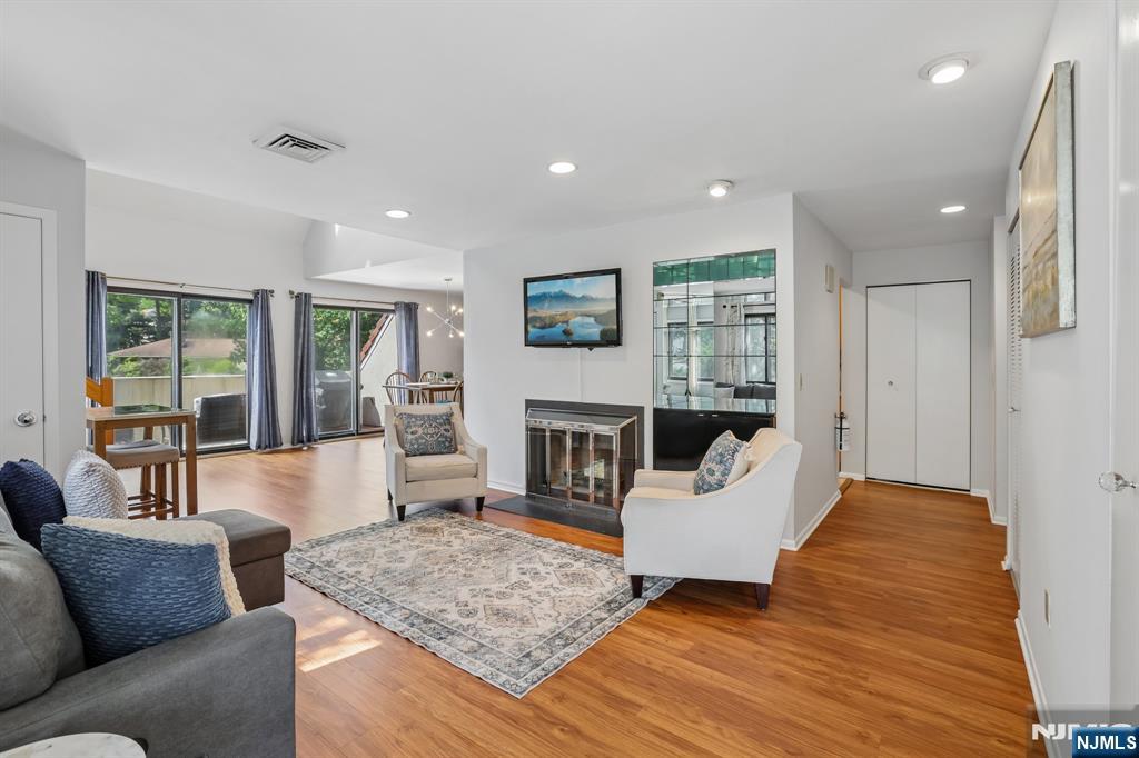 37 Cerone Court - Photo 2
