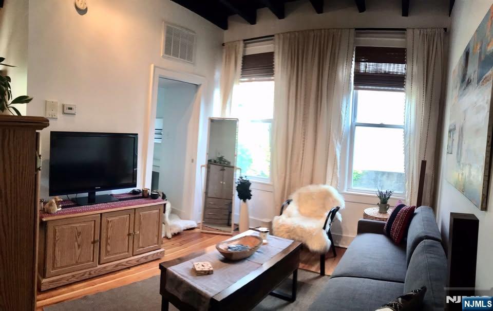 807 Garden Street 9 - Photo 4