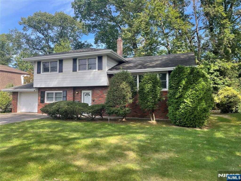 Single family home for sale at 420 Lakeview Dr, Oradell, NJ 07649 | MLS# 26030455