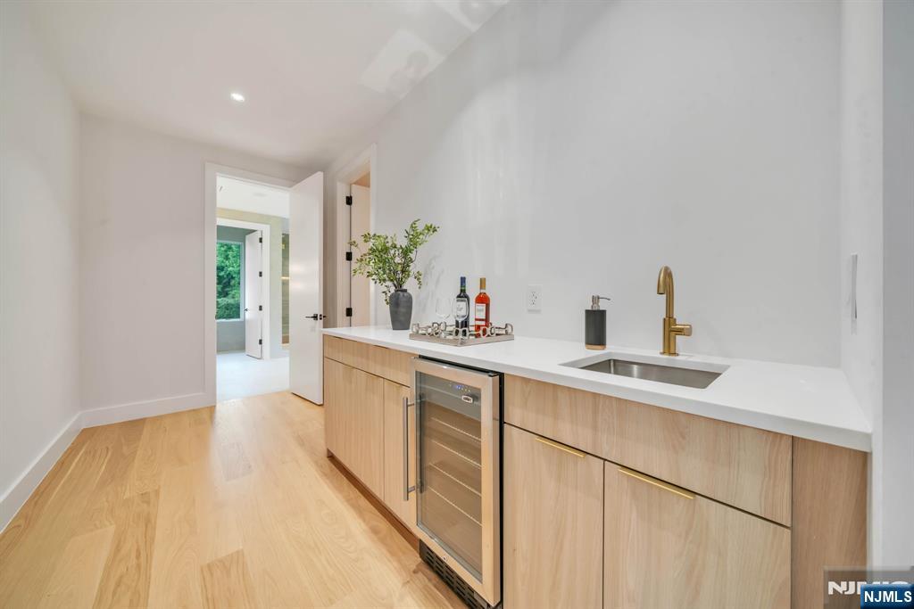 61 Mac Arthur Avenue — photo 21