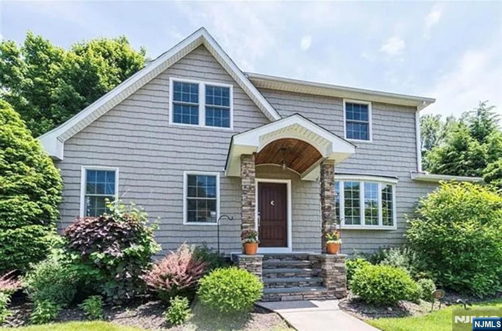 112 Tenafly Road - Photo 1