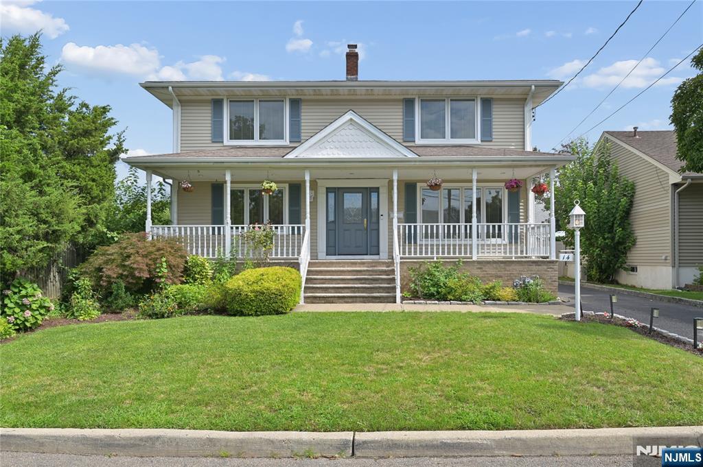 14 Robert Court - Photo 1