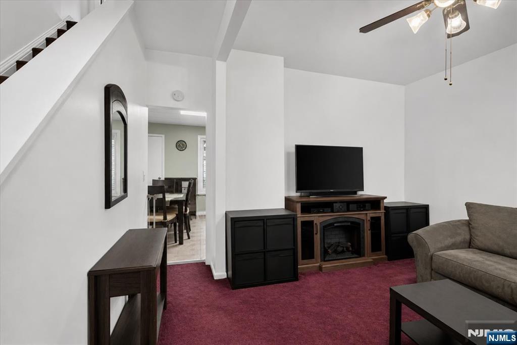 327 Newark Ave, Lyndhurst, NJ 07071