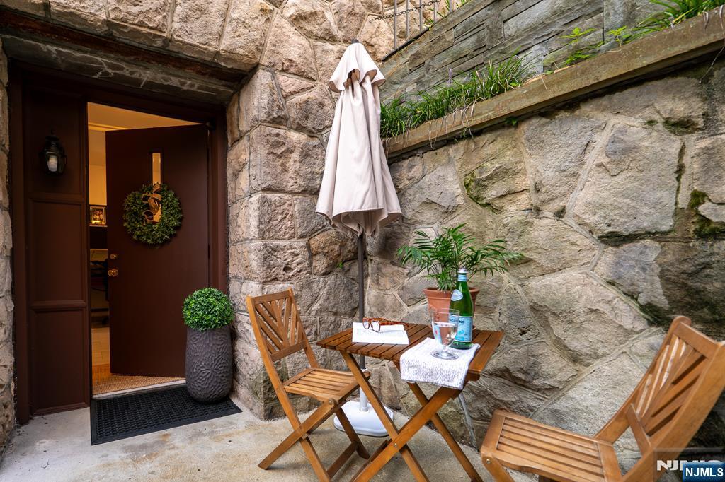275 Engle Street B1-A - Photo 3