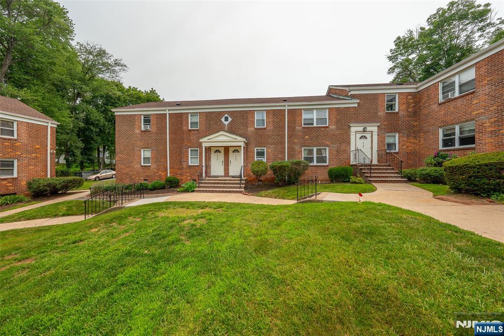 161 Knickerbocker #C, Englewood, NJ 07631