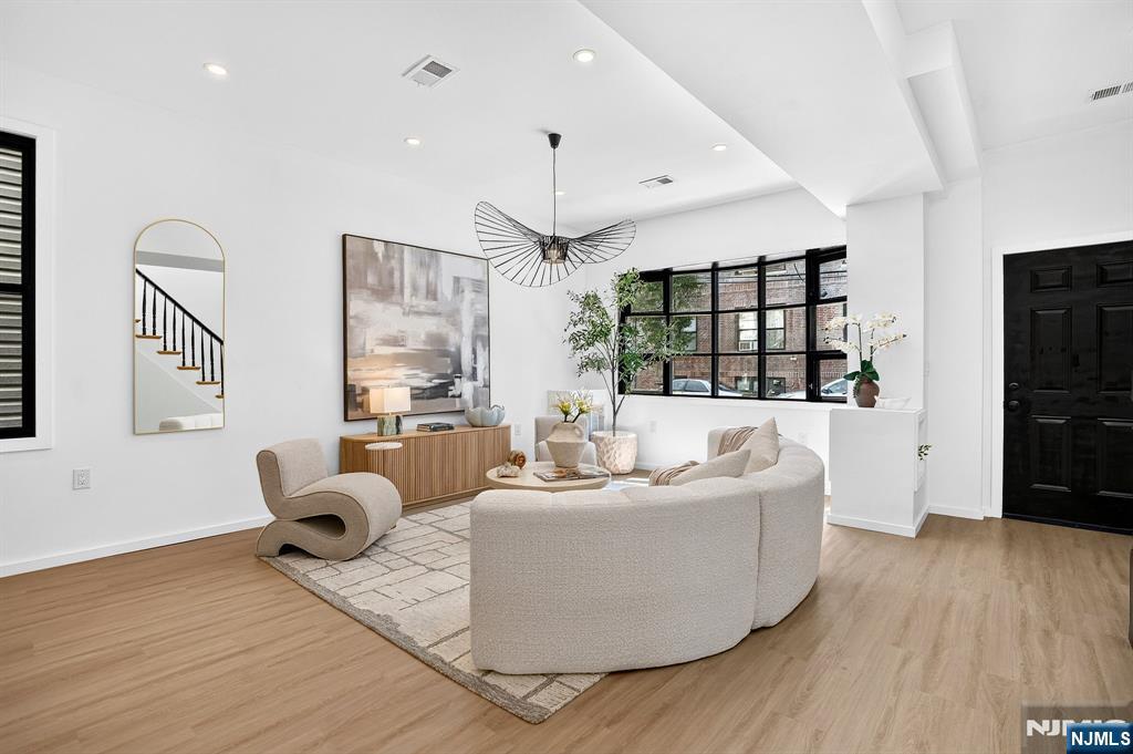 524 34th Street - Photo 5