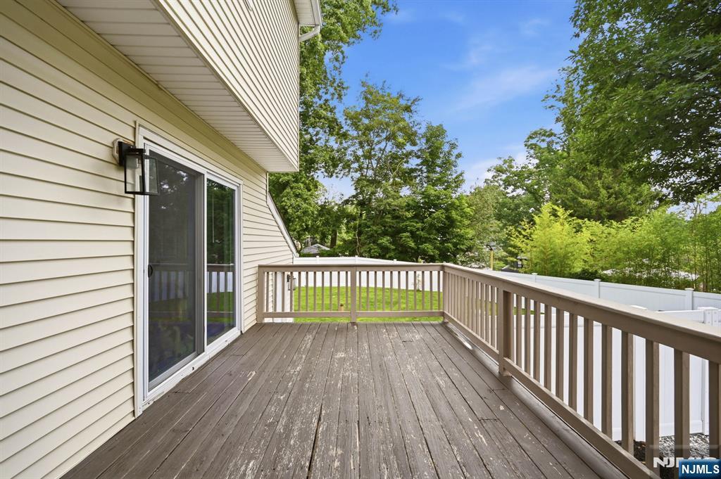 19 Northwestern Way - Photo 5