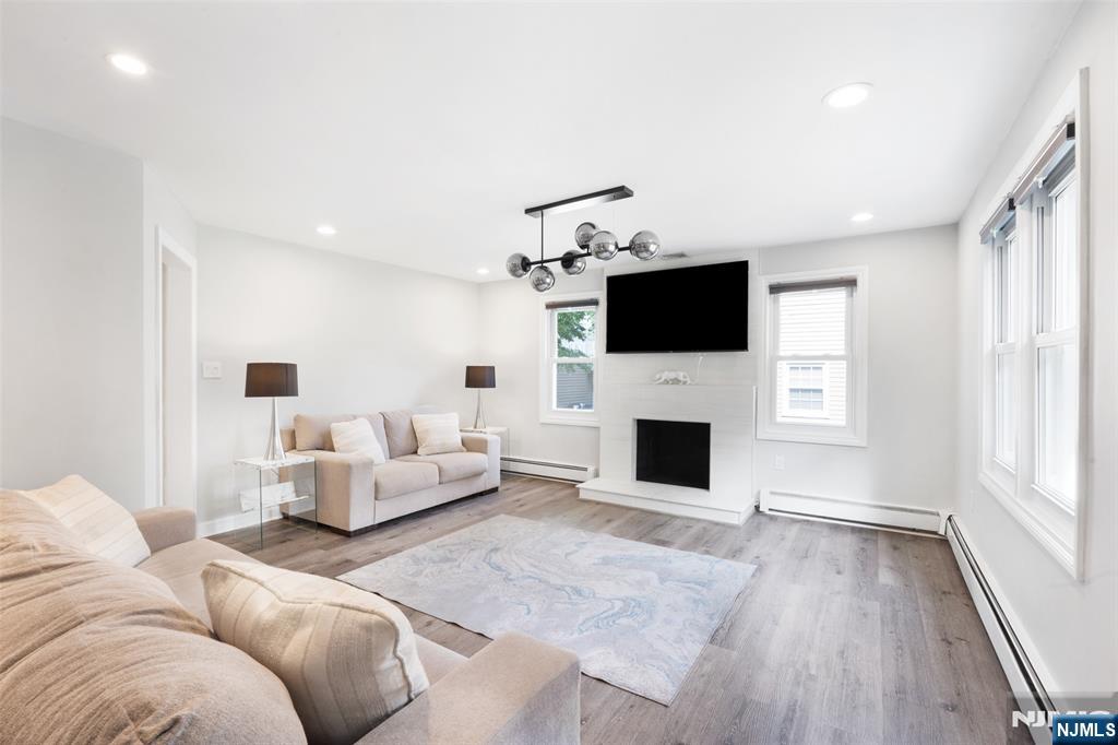 33 Beverly - Photo 5