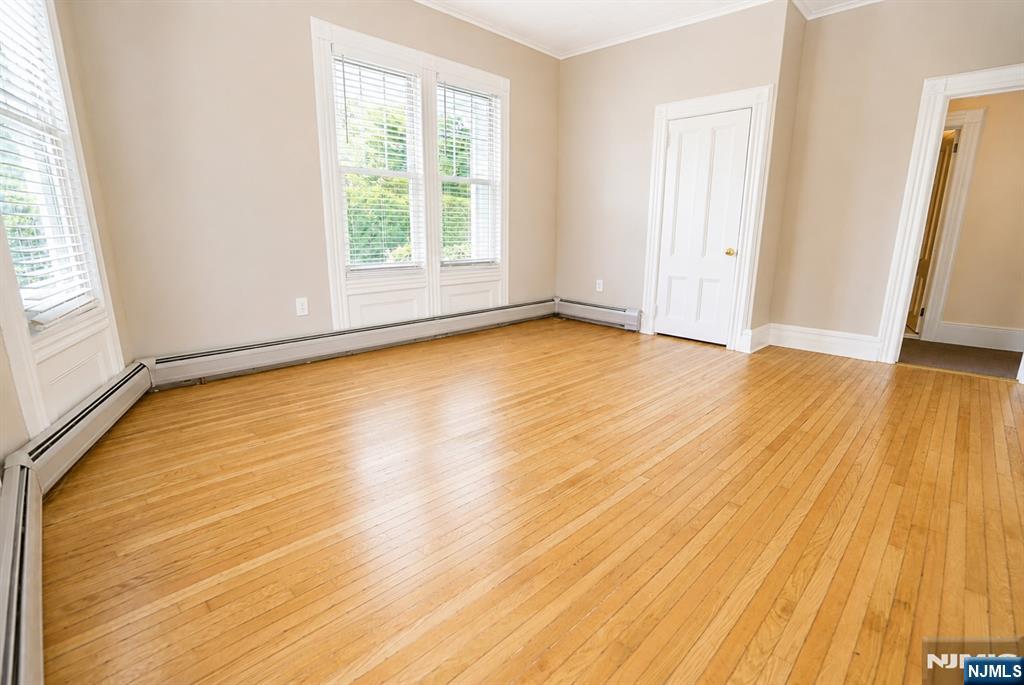 33 Maple Street - Photo 3