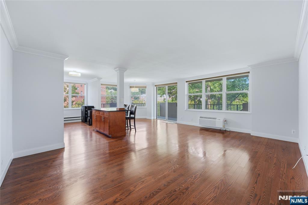 200 Grand Cove Way 4J - Photo 2