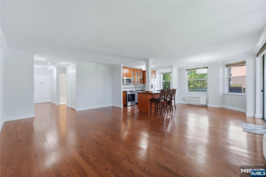 200 Grand Cove Way 4J - Photo 3