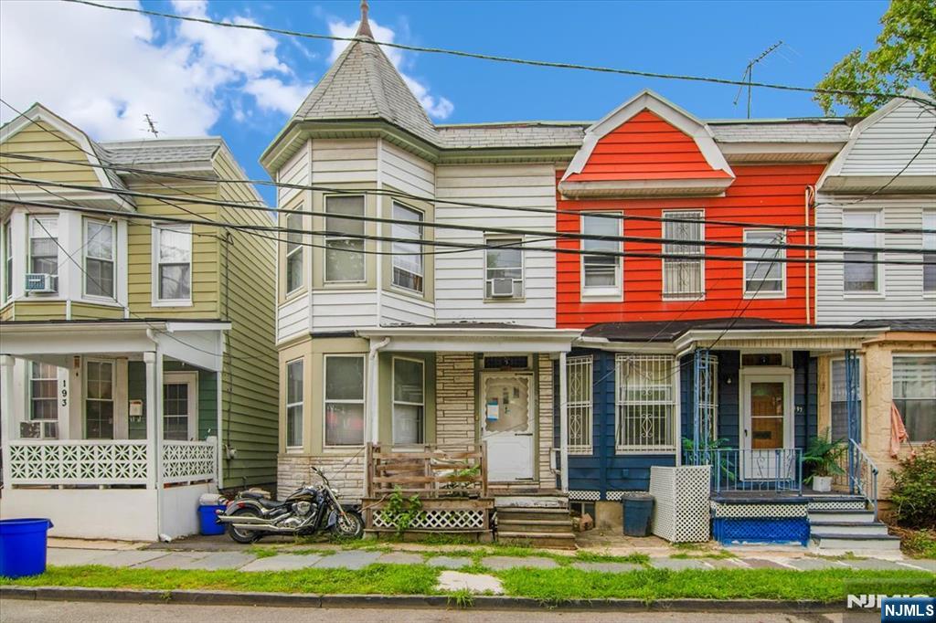 195 Duane Street - Photo 1