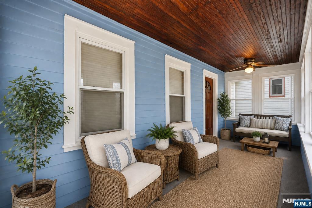 162 Maple Street - Photo 5