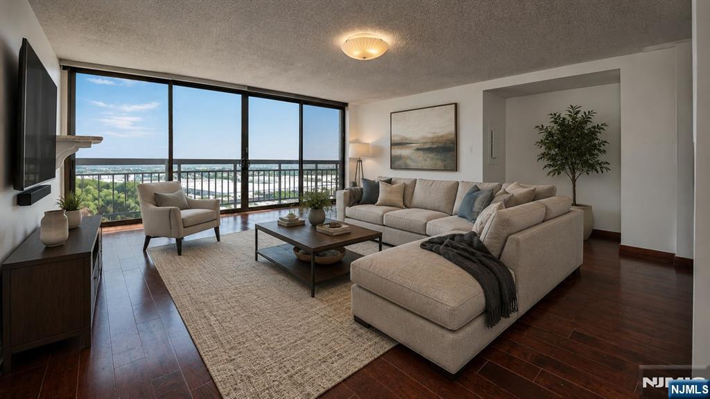2140 Harmon Cove Tower - Photo 1