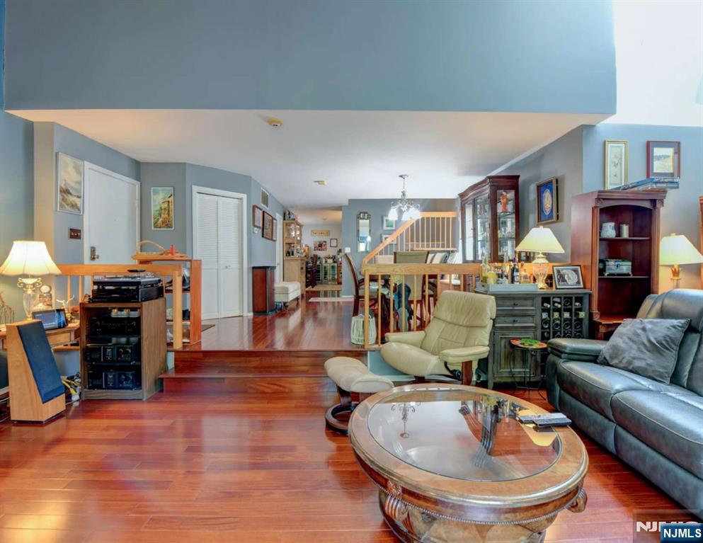 590 Sanderling Court 590 - Photo 4