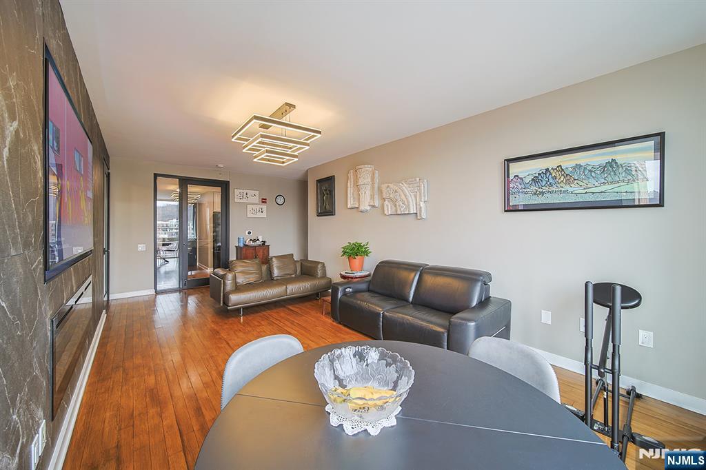 612 Hudson 612 - Photo 5