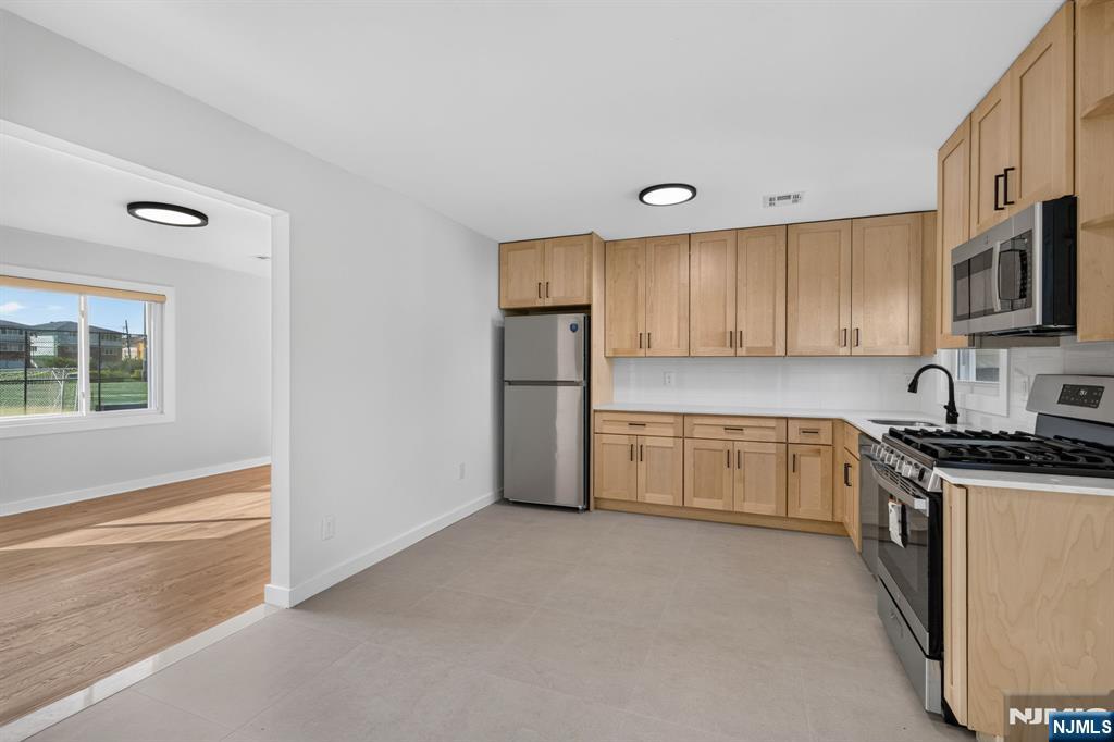 94 Irving Place - Photo 4